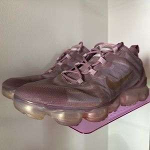 Nike Air VaporMax 2019 Plum Chalk 10.5 Mens/12 Womens AR6632-500